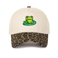 Detailed embroidery of a green frog on a lotus leaf with a leopard print visor - Off-White and Leopard Print