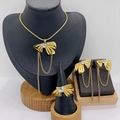 Goldenes Edelstahl-Schmuckset mit Schleife, Quasten und Diamanten im Set-Design - Gold Schleife Zirkonia Stil (KS228776-LX)