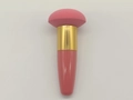 Esponja de maquillaje de hongo rosa con anillo dorado y mango cónico suave - Rojo Sandía