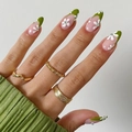 Floral press-on nails with green French tips and white daisies plus gold rings - Olive Green French Daisy Style (XE-39-03)
