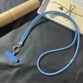 Chaîne de téléphone bandoulière pailletée bleue avec fermoirs métalliques argentés et patch - Bleu Ciel