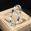 Minimalist silver-toned titanium steel bangle with five emerald green zircon stones - Silver Style With Green Rhinestone (30乙-A-2钢+绿钻手镯)