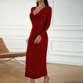 Elegantes, figurbetontes Langarm-Kleid mit V-Ausschnitt in Weinrot für Damen - S / Burgunderrot