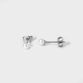Élégantes boucles d'oreilles perles blanches avec fermoirs en acier chirurgical argenté - 4mm / Argent