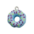 Ciondolo a ciambella in resina azzurra con zuccherini rosa e anello in metallo - 1 Pezzo (18x21mm) / Donut Blu