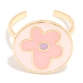 Detalle de anillo ajustable dorado con margarita de esmalte rosa y centro violeta - Abierto Ajustable / Anillo de 5 Pétalos