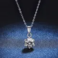 Klassische Silberhalskette mit 1 Karat runder Moissanit in eleganter 6-Krallen-Fassung - 0,5 Karat (5mm) / S925 Silber Moissanit Stil