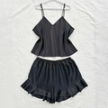 Conjunto de pijama de satén negro con camisola de escote en V y pantalones cortos - 1XL / Negro