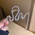 Pince à cheveux géométrique argentée avec strass et longs glands en forme de serpent - Pince à Cheveux à Franges Vague en Strass