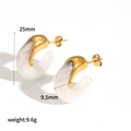 Retro amber resin and 18k gold plated hoop earrings measuring 25mm in height - White Resin Splicing Hoop (TE60241-WT)