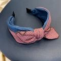 Serre-tête à nœud à carreaux roses et noirs avec doublure en jean bleu doux - Rose Rouge (Pied-de-Poule)