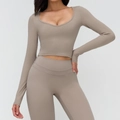 Ensemble de yoga kaki foncé comprenant un haut court à manches longues et un legging - S / Hauts / Lin
