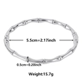 Vista detallada de la pulsera plateada con diseño de bambú con dimensiones y peso real - Color Acero