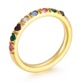 Anello in titanio dorato da 3mm stile francese con zirconi colorati e design a strati - US 5 / Fascia in Oro con Zirconi Arcobaleno (KR104545-K)