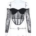 Detailansicht des schwarzen Spitzen-Corset-Tops mit Netzärmeln und Stützstruktur - S / Schwarz