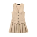 Completo beige due pezzi con gilet monopetto scollo a V e minigonna a pieghe - XS / Albicocca