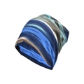 Détail du bonnet en maille rayé bleu et marron avec une texture élastique de qualité - Style 3