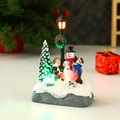Dettaglio del pupazzo di neve di Natale e statuette in resina con luci LED calde soffuse - Stile Lampione del Pupazzo di Neve