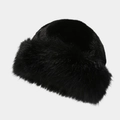 Primer plano de la densa textura de piel sintética negra y el ala esponjosa de este gorro - M(56-58cm) / Negro