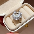 Macro shot of silver crescent moon and star ring with zircon and pearls in jewelry box - Star Moon Pearl Dream Style - Silver (18#)