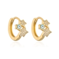 Dettaglio di orecchini huggie placcati oro con stelle di zirconi e ciondolo malocchio - Stile Stella Irregolare Occhio del Diavolo Blu (43331)
