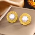 Détails de boucles d'oreilles vintage en or avec perle blanche et texture spirale - Perle Motif Radiant Spirale Or (E-232)