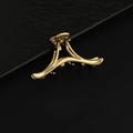 Minimalist gold triangle hollow hair claw clip made of polished alloy for women - Eight-shape / Gold