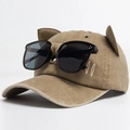 Braune Baseballkappe mit Katzenohren und dekorativer schwarzer Sonnenbrille oben - Verstellbar / Khaki
