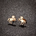 Polierte goldene Pferdeohrstecker aus Edelstahl mit Herz-Ausschnitt für Damen - Einhorn-Stil (696) / Roségold