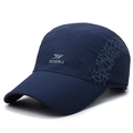 Gorra deportiva azul oscuro de secado rápido con patrones geométricos laterales - Azul marino