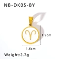 Vue détaillée du pendentif Bélier en or avec nacre blanche et dimensions de 1,6cm - Bélier (NB-DK01-BY)