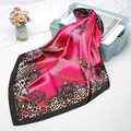 Rose pink silk-touch square scarf featuring leopard print and gold chain patterns - 90x90cm / Rose Red