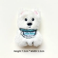Détail d'une broche chien en peluche blanche avec broderie, hauteur 7.5cm et largeur 5.5cm - Petit/Dos Ouvert / Blanc