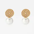 Orecchini in oro con diamanti incastonati e pendenti con perle bianche rotonde - Stile Dorato (KD3198)