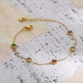 Bracciale in acciaio al titanio dorato con cinque pietre preziose tonde colorate e chiusura - Bracciale d'oro con zirconi multicolore