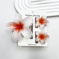 Three-piece plumeria hair claw clip set with orange gradient petals and white finish - White Background With Orange Center (including Cards)