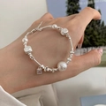 Detail of S925 silver bracelet featuring natural pearls and a small square pendant - Artificial Pearl Adjustment Chain (SL1207)
