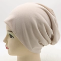 Bonnet en maille beige clair pour hommes et femmes en tissu doux et élastique - Réglable / Beige