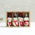 Lot de 4 poupées elfes de Noël en laine feutrée rouge et blanc avec boîte cadeau - Poupée peluche bonhomme de neige