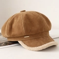 Berretto newsboy vintage marrone in camoscio con bordo in lana beige e logo dorato - M (56-58cm) / Cachi