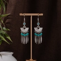 Detail of bohemian fan-shaped earrings with turquoise beads and leaf-shaped tassels - Blue Silver (E1170-1)