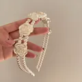 Vintage double-layer pearl headband with delicate white roses for women's hairstyle - White