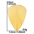 Dettaglio dimensioni ciondolo foglia oro 18k con altezza 4,6cm e larghezza 3,2cm segnate - Oro
