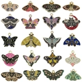 Set aus 16 farbenfrohen Emaille Schmetterling Anhängern mit Mond und Sternen Elementen - 20-teiliges Schmetterling Set (20 Stile x 1)