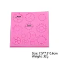 Stampo in silicone rosa per fondant con ingranaggi steampunk, misure 7,5x7,5x0,6 cm - Stile 3 - Ingranaggi Industriali / Rosa