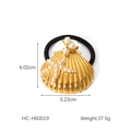 Coletero de concha en acero inoxidable dorado con incrustaciones de perlas - Estilo de Perla de Concha Dorada (HC-H60019)