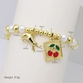 Dimensiones detalladas de la pulsera de perlas y oro con dijes de caballo y cereza - Estilo Toro y Cereza (DB241204-B)