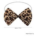 Leopard print bow tie accessory with elastic strap measuring 11x7cm for Halloween costumes - Regular Bowtie / Leopard Print