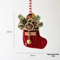 Rode gebreide kerstsok met dennennaalden, gedroogde sinaasappel en houten decoratie - Gouden Bel Decoratieve Sok
