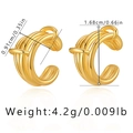 Detail showing dimensions of thick C-shaped gold-plated ear clips for non-pierced ears - Wavy Wrap (KE0851)